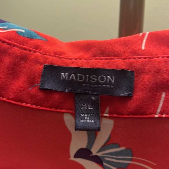 Madison Women’s sleeveless top size XL - Picture 4 of 5